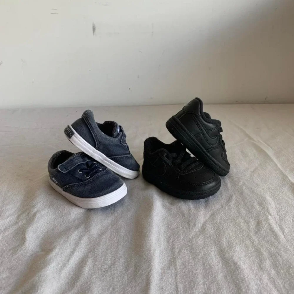 2 Pair Toddler Sneakers Sperry 2M and Nike Black 2C